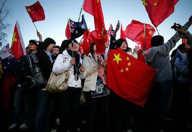 女朋友说我不能食言而肥是什么意思？游戏画面